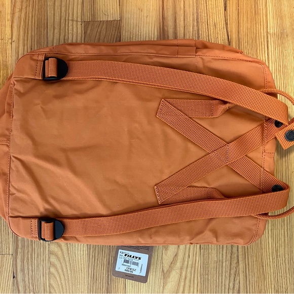 SOLD!!! NWT FJALLRAVEN Kanken Backpack Sunstone Orange - Picture 4 of 9